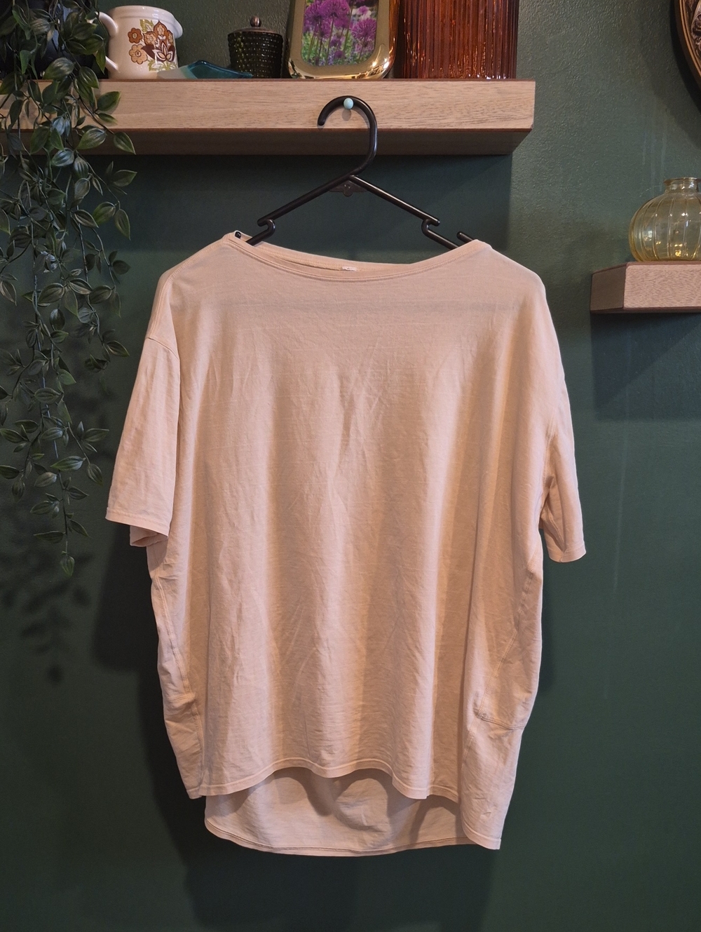 lululemon Cream Women's Short Sleeve Top